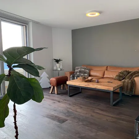 Rum i privatbostad & Elegant In Biel