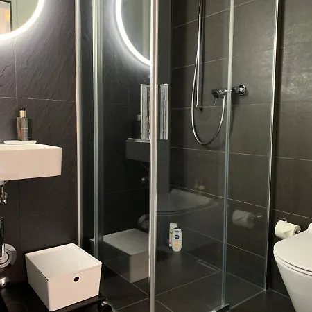 & Elegant In Alloggio in famiglia Bienne