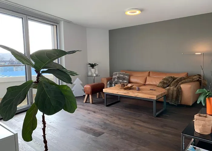 Privatunterkunft & Elegant In Biel/Bienne