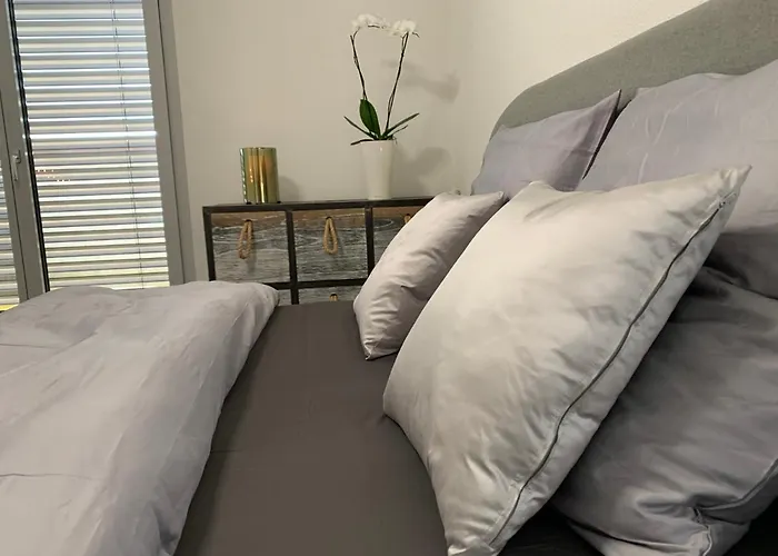 Central&elegant In *